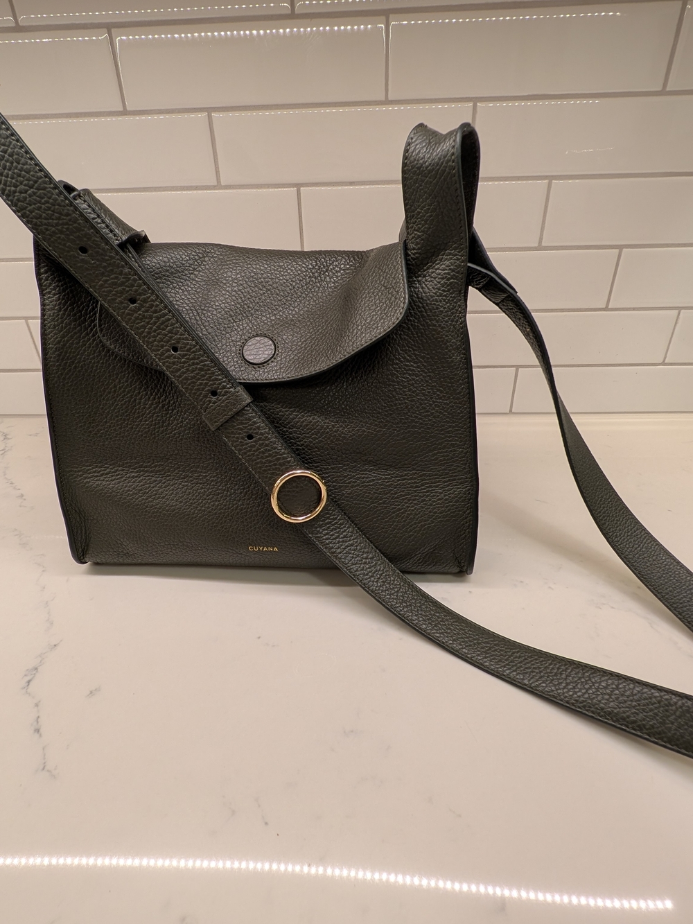 Cuyana Double Loop Pebble Leather Crossbody in Dark Olive, NWOT